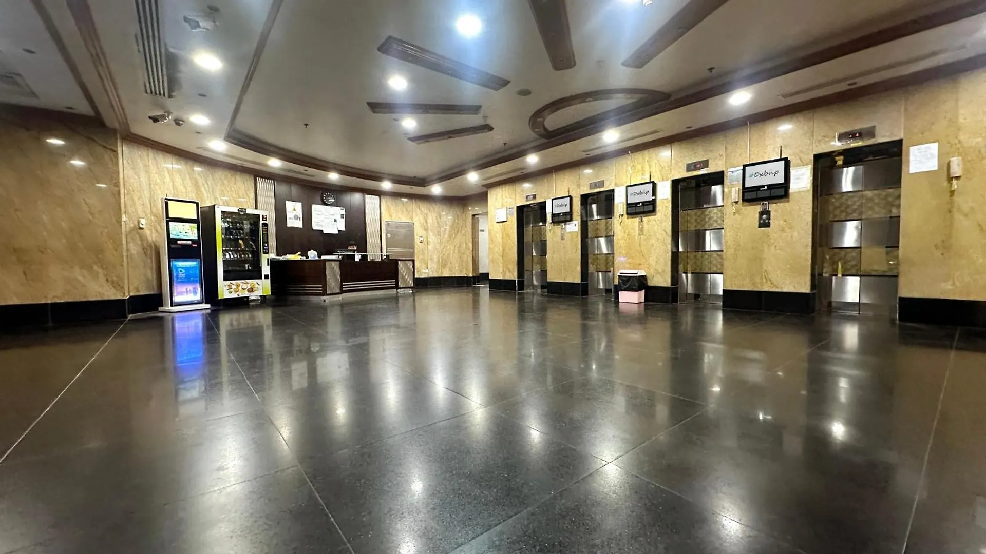 Pathfinder Partition Room In Barsha Heights Tecom Dubaï 0*,  Émirats arabes unis