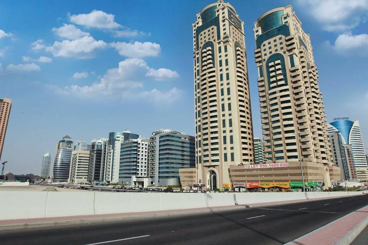 Pathfinder Partition Room In Barsha Heights Tecom Dubai Privatunterkunft
