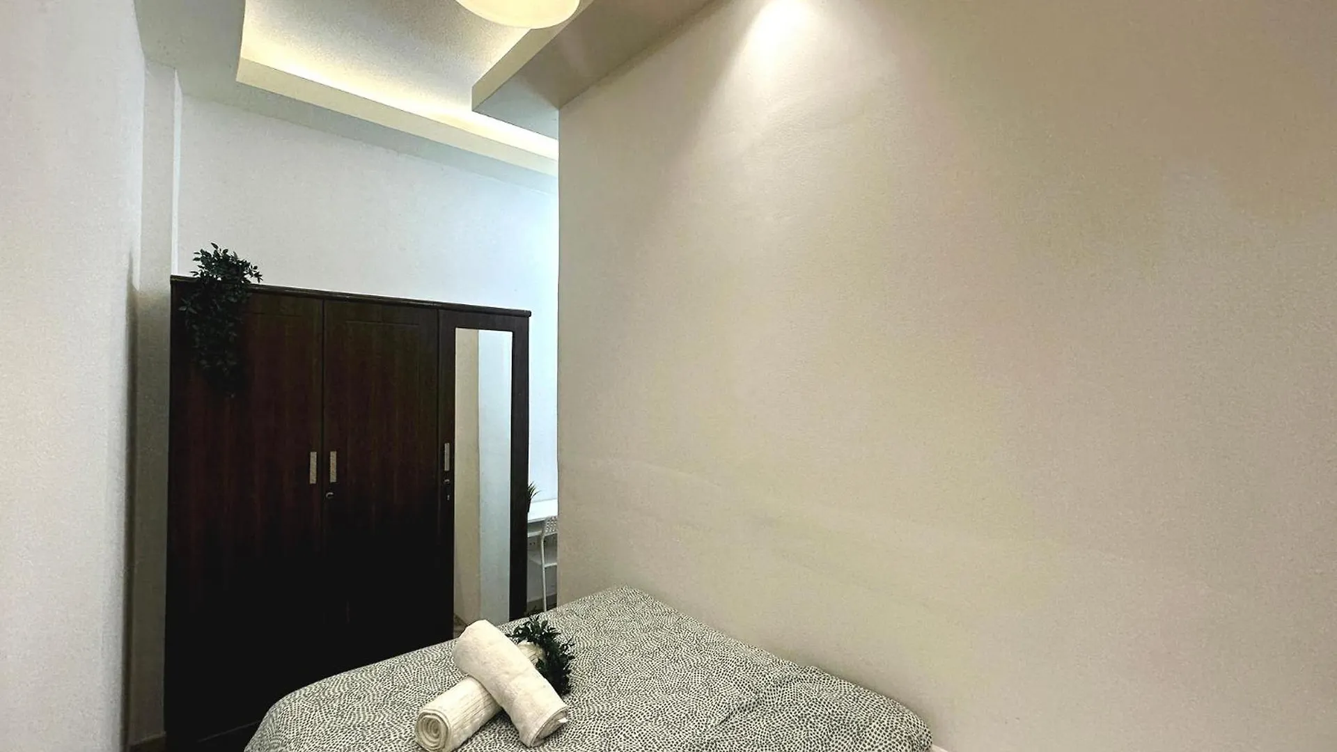 Pathfinder Partition Room In Barsha Heights Tecom Dubai Privatunterkunft